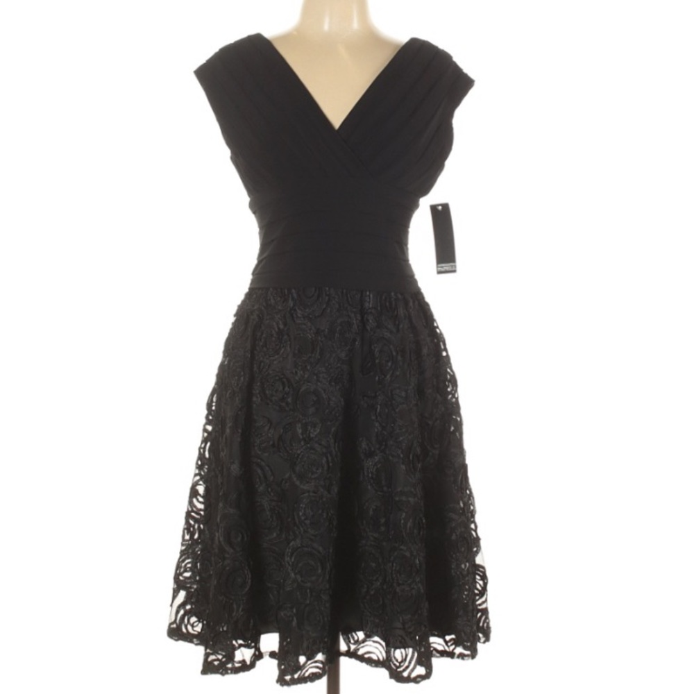 Adrianna Papell Black A Line Formal Dress Floral